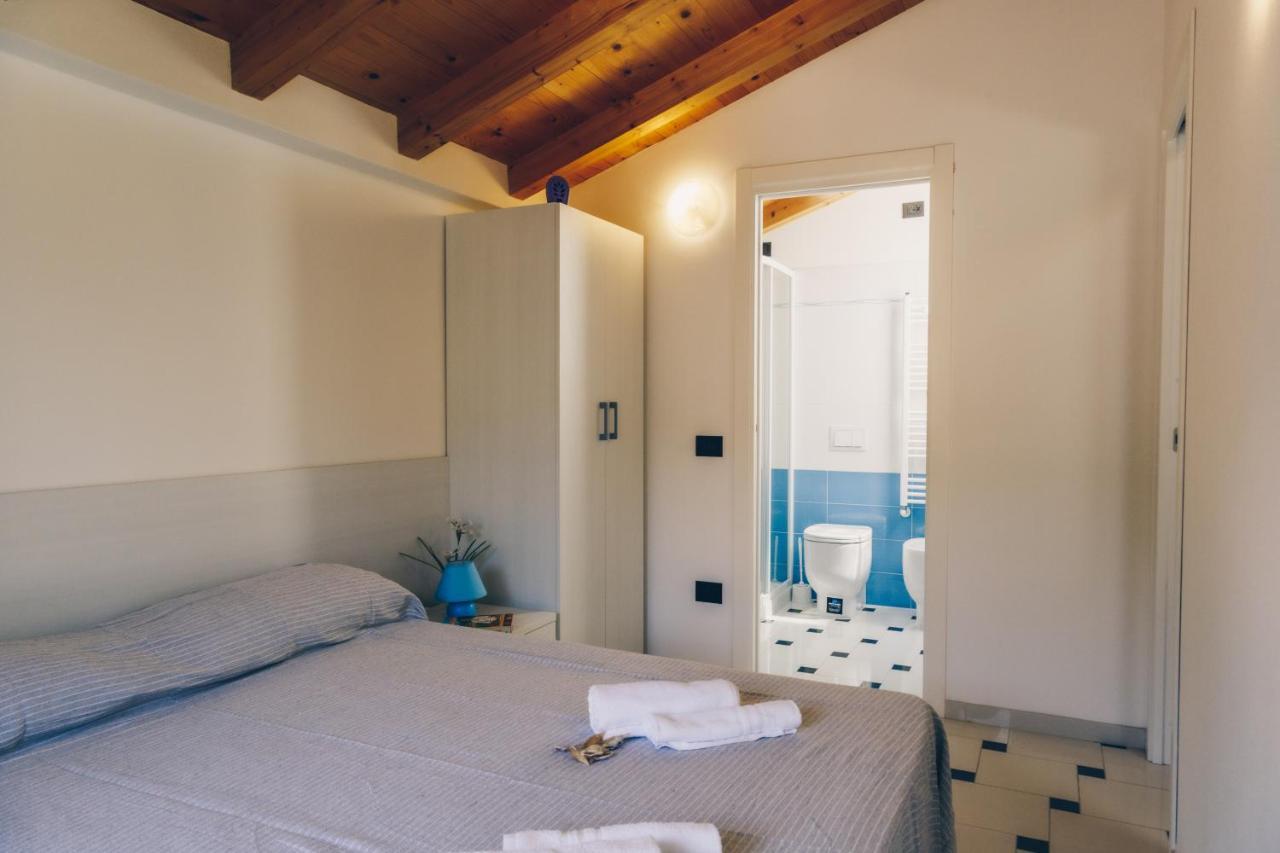 189 - Casa Bordighera Centro, 350Metri Dal Mare Apartment Bagian luar foto